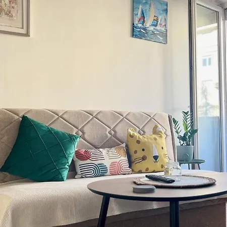 6 Apartment