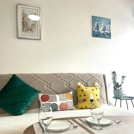 6 Apartment